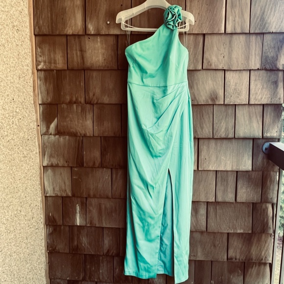 Liv Foster Stretch Satin One Shoulder Maxi Gown Aqua Green Size 6 Asymmetrical - Picture 9 of 17